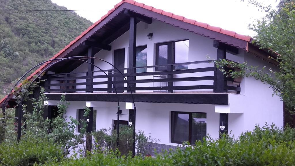 באיילה הרקולנדה Pension Casa Natura מראה חיצוני תמונה